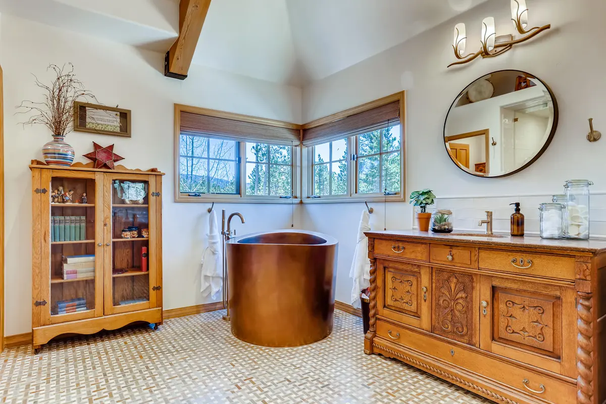 555 Wooden Canoe Dillon CO-020-033-Lower Level Master Bathroom-MLS_Size