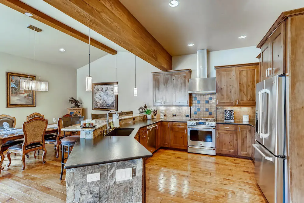 312 Shores Breckenridge CO-large-008-008-Kitchen-1500x1000-72dpi