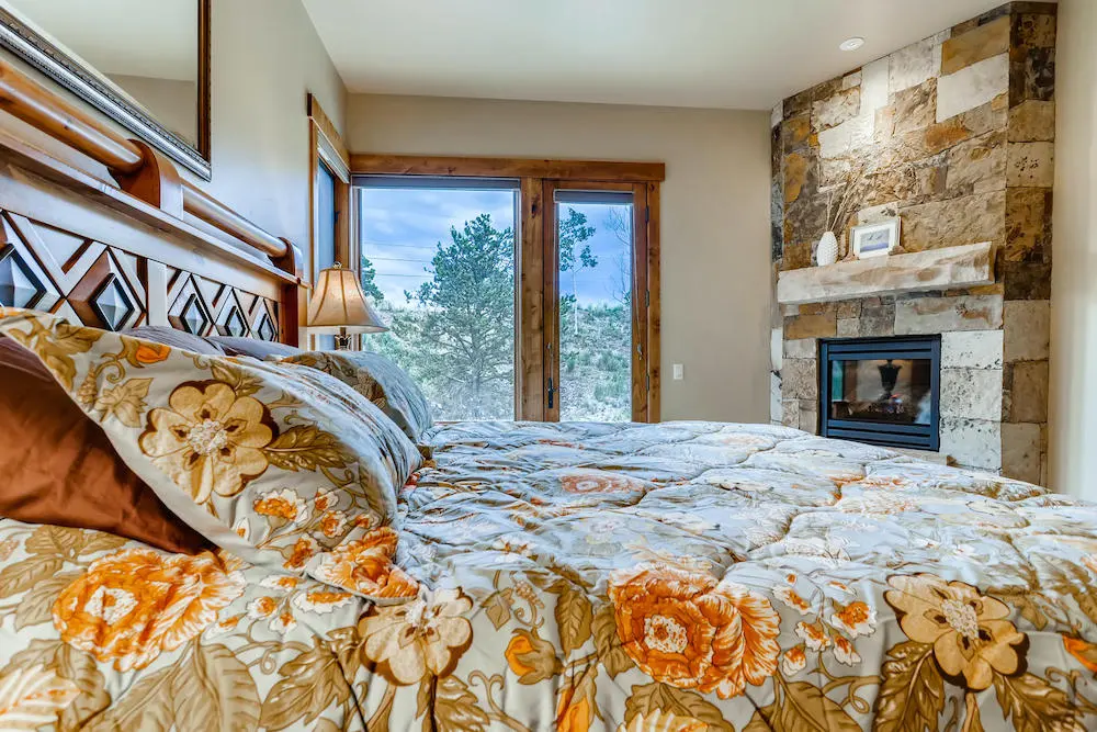 312 Shores Breckenridge Master Bedroom
