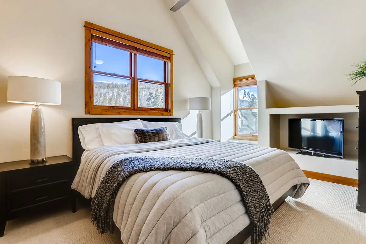 65 Antlers Gulch Road Unit 505-large-017-018-Master Bedroom