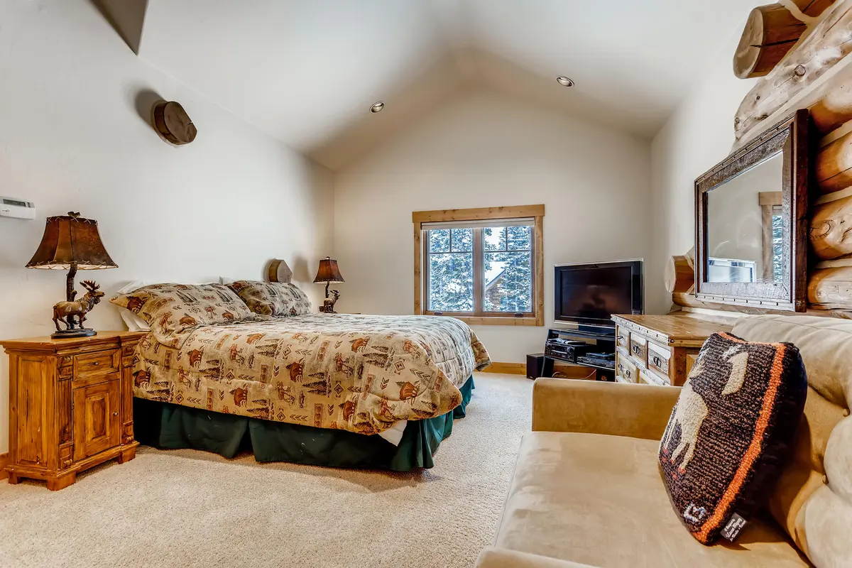 breckenridge home for sale master bedroom