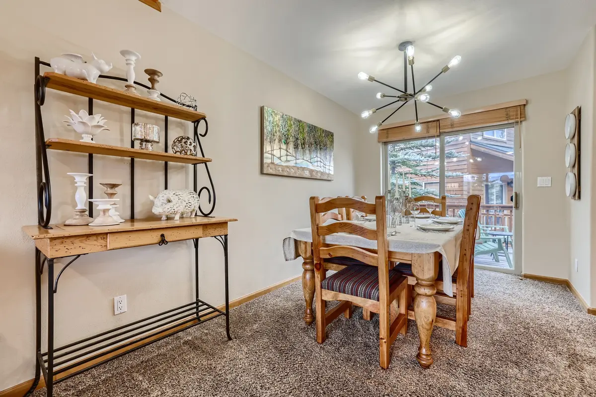 10 Dining Room