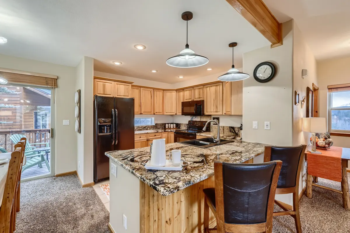 11 Kitchen